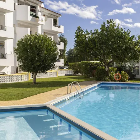 Areias De Sao Joao 2br - Shared Pool & Terrace, By Hopstays Appartement