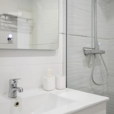 Lejlighed Areias De Sao Joao 2br - Shared Pool & Terrace, By Hopstays Albufeira