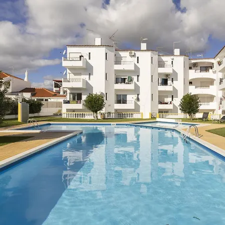 Areias De Sao Joao 2br - Shared Pool & Terrace, By Hopstays Apartment *